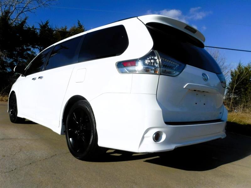 Toyota Sienna SE FWD 8-Passenger FWD V6 2013