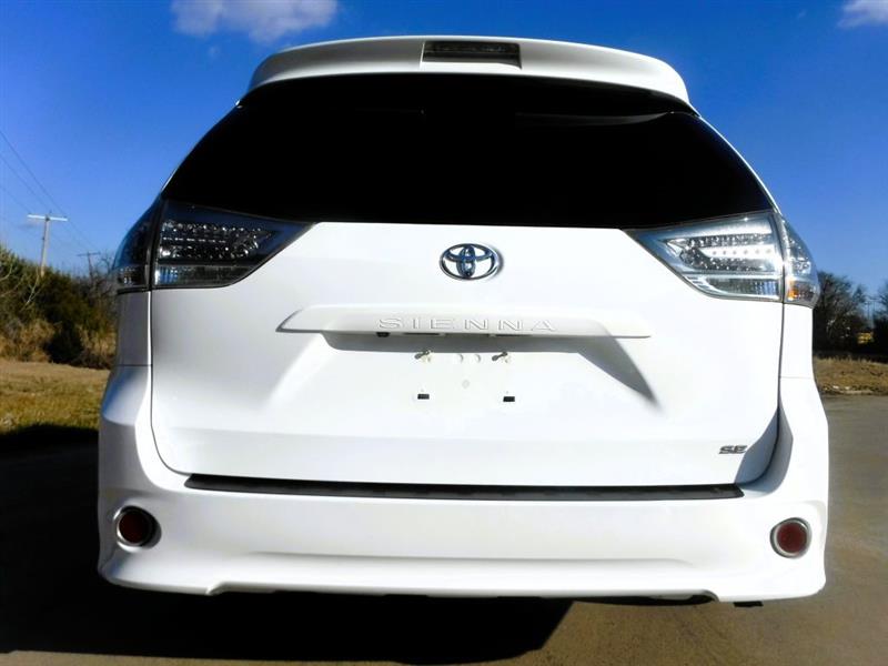 Toyota Sienna SE FWD 8-Passenger FWD V6 2013