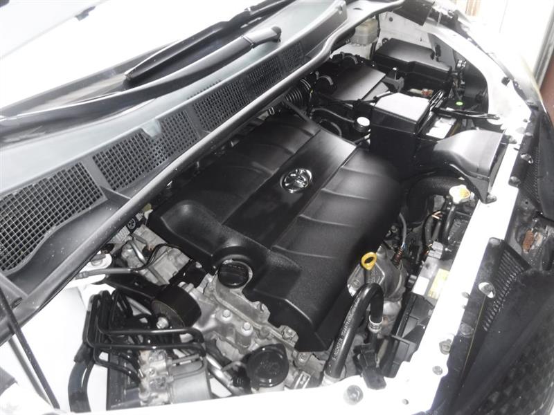 Toyota Sienna SE FWD 8-Passenger FWD V6 2013