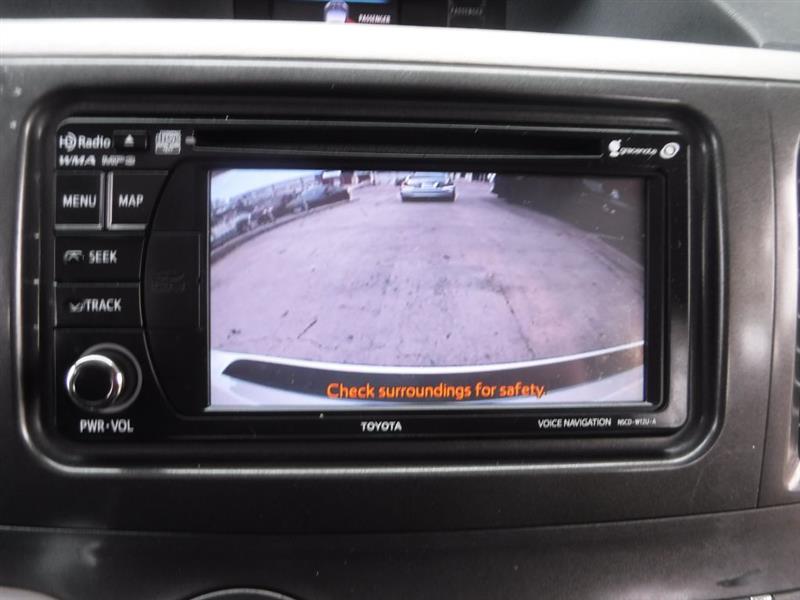 Toyota Sienna SE FWD 8-Passenger FWD V6 2013