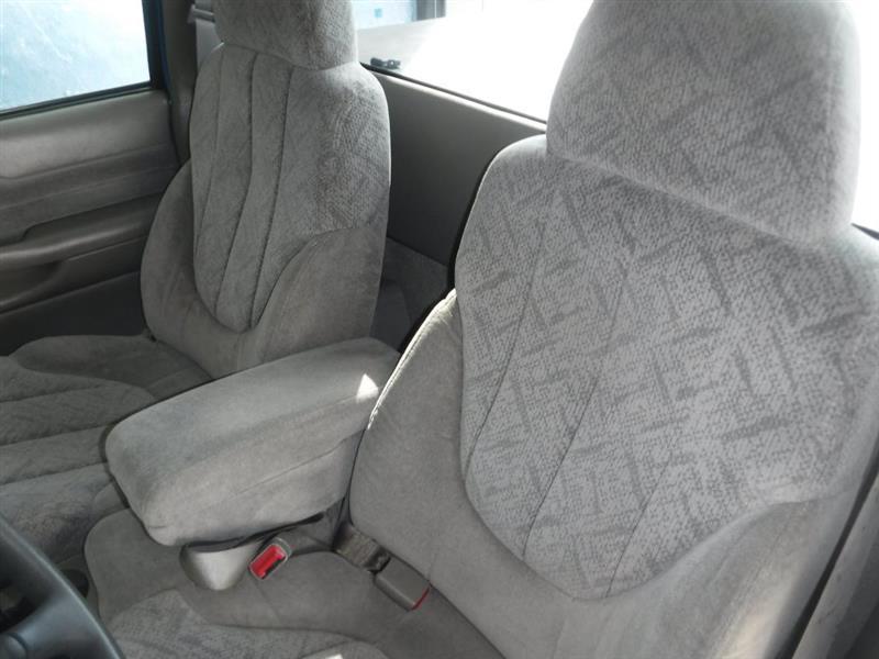 GMC Sonoma SLS Reg. Cab Short Bed 2WD 1999