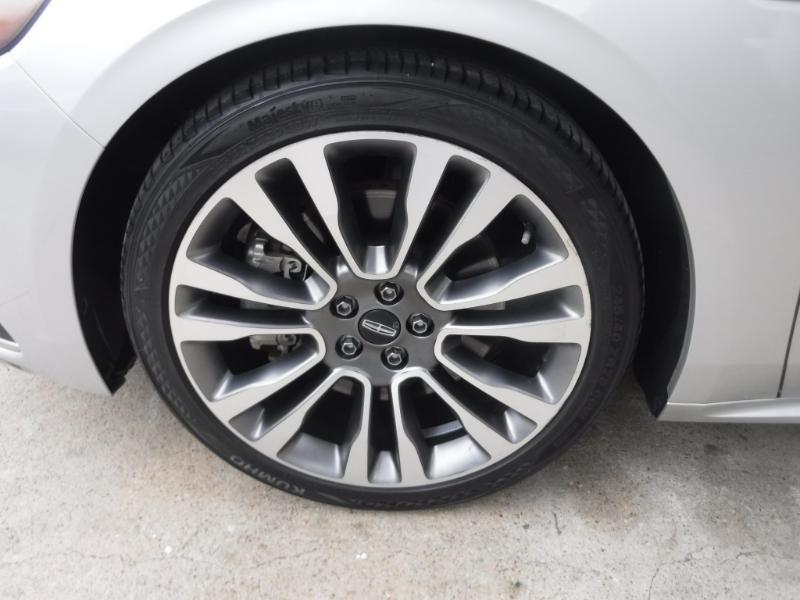 2017 Lincoln Continental Select