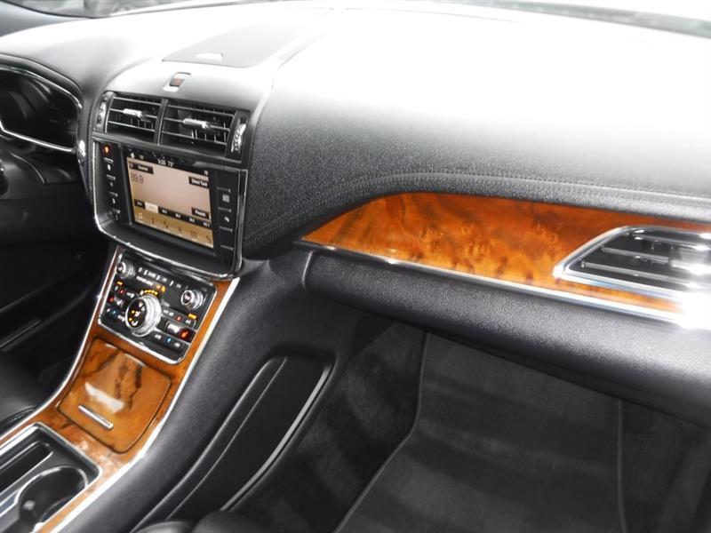 Lincoln Continental Select 2017