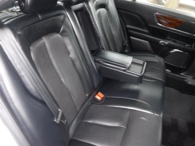 Lincoln Continental Select 2017