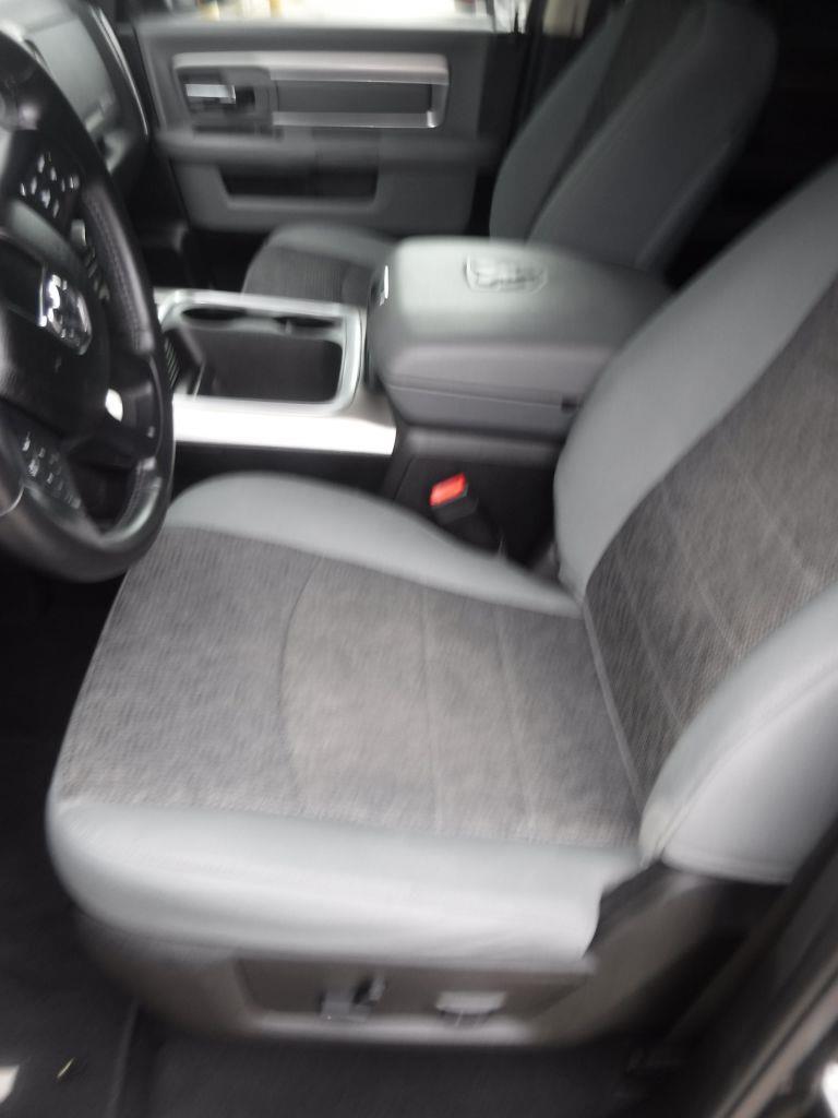 RAM 1500 Classic Lone Star 4x2 Crew Cab 5'7" Box 2019