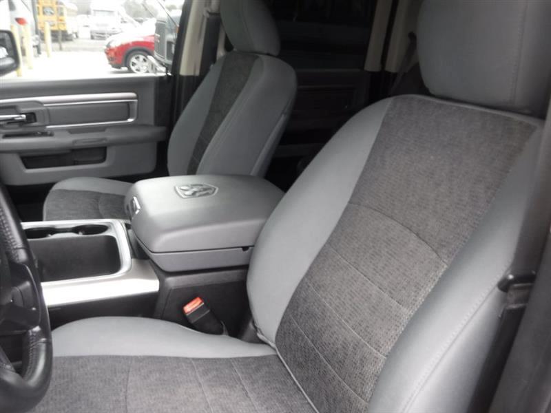 RAM 1500 Classic Lone Star 4x2 Crew Cab 5'7" Box 2019