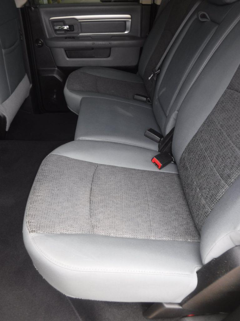 RAM 1500 Classic Lone Star 4x2 Crew Cab 5'7" Box 2019