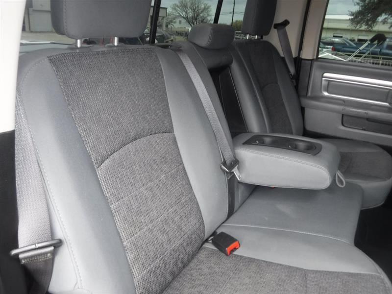 RAM 1500 Classic Lone Star 4x2 Crew Cab 5'7" Box 2019