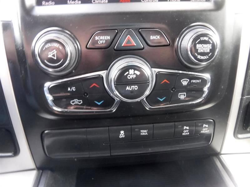 RAM 1500 Classic Lone Star 4x2 Crew Cab 5'7" Box 2019