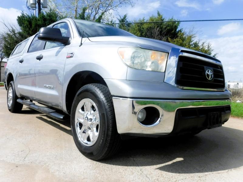 Toyota Tundra Tundra-Grade CrewMax 5.7L 2WD 2010