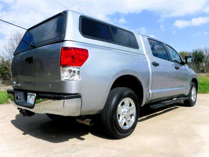 Toyota Tundra Tundra-Grade CrewMax 5.7L 2WD 2010