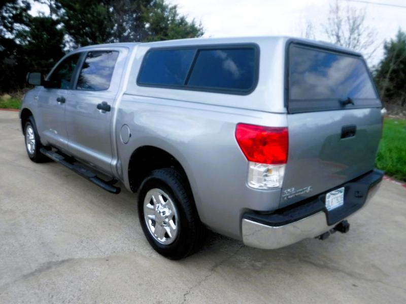 Toyota Tundra Tundra-Grade CrewMax 5.7L 2WD 2010