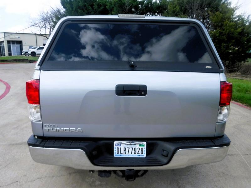 Toyota Tundra Tundra-Grade CrewMax 5.7L 2WD 2010