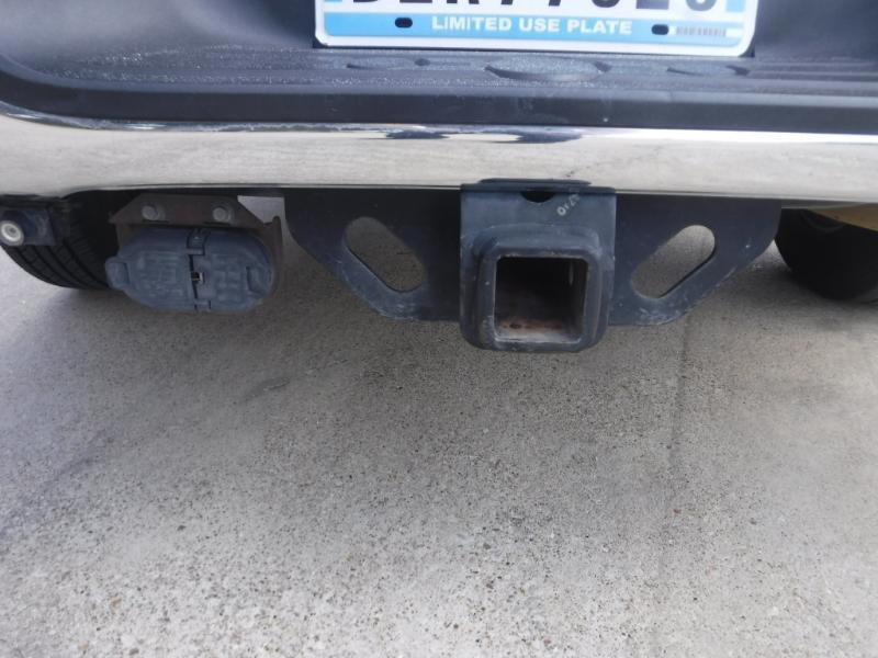 Toyota Tundra Tundra-Grade CrewMax 5.7L 2WD 2010