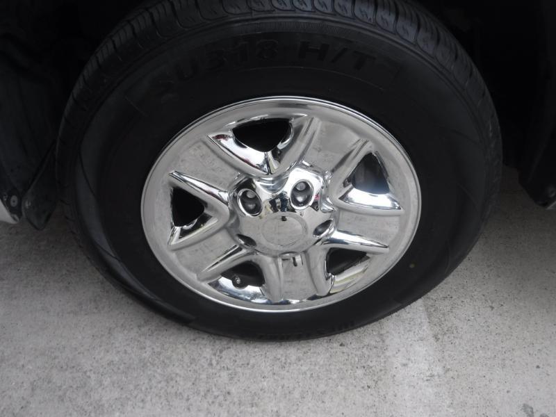 Toyota Tundra Tundra-Grade CrewMax 5.7L 2WD 2010