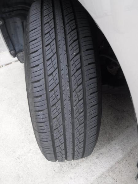 Toyota Tundra Tundra-Grade CrewMax 5.7L 2WD 2010