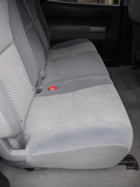 Toyota Tundra Tundra-Grade CrewMax 5.7L 2WD 2010