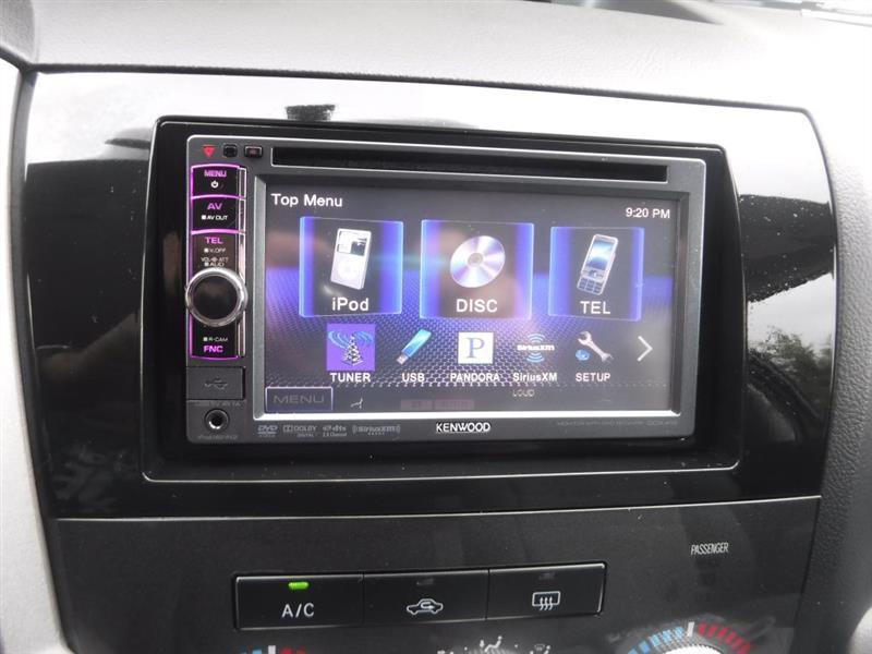 Toyota Tundra Tundra-Grade CrewMax 5.7L 2WD 2010