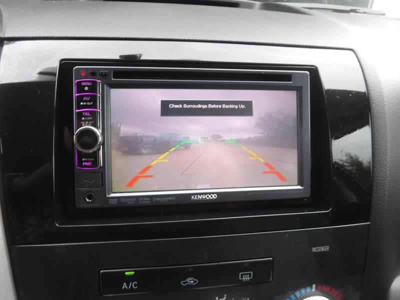 Toyota Tundra Tundra-Grade CrewMax 5.7L 2WD 2010