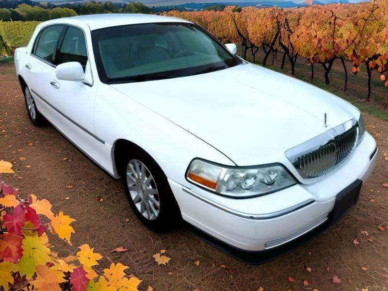 2008 Lincoln Town Car Signature Limited