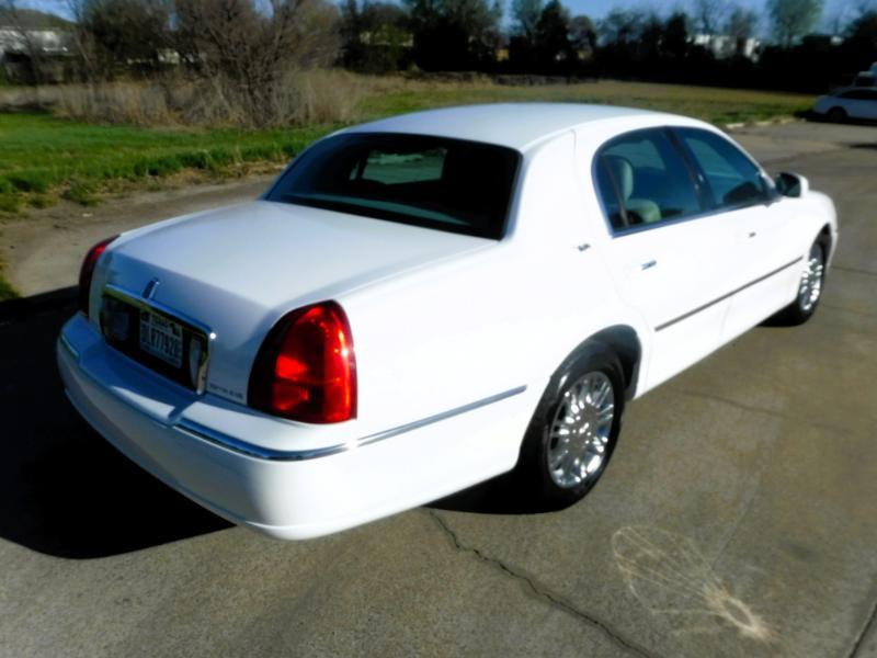 Lincoln Town Car Signature Limited 2008