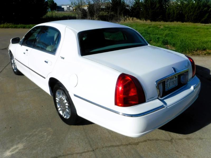 Lincoln Town Car Signature Limited 2008