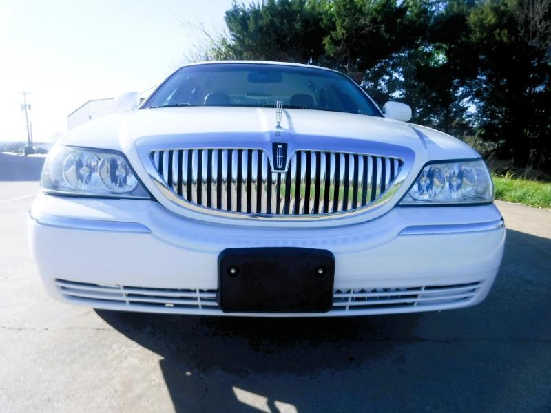 Lincoln Town Car Signature Limited 2008
