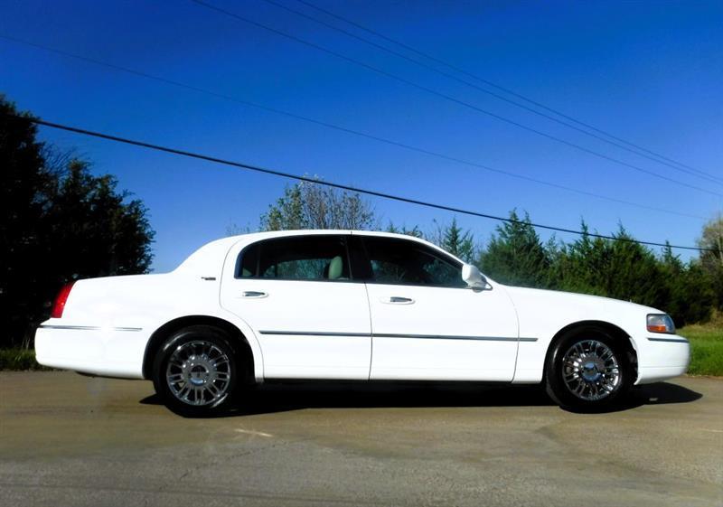Lincoln Town Car Signature Limited 2008