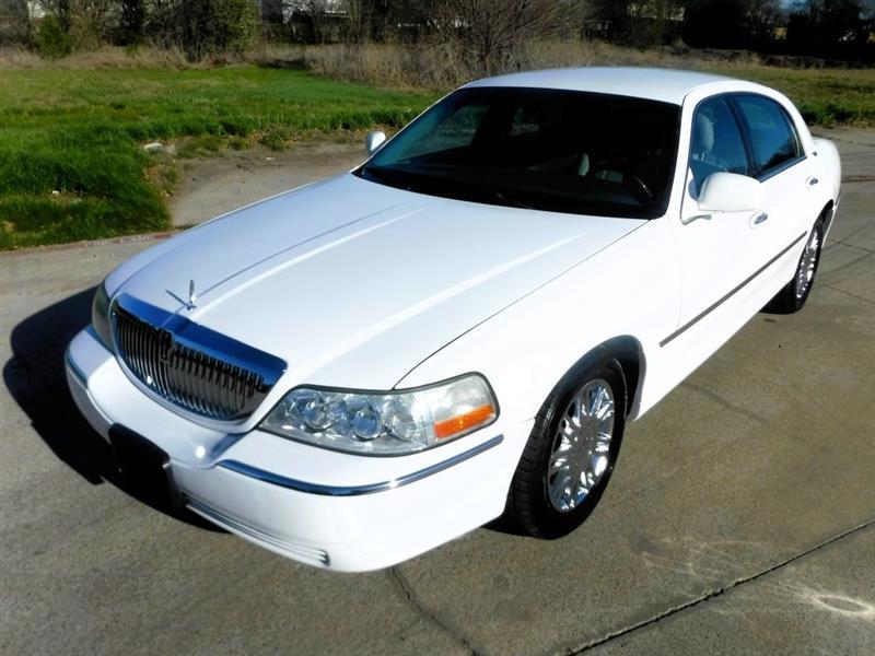 Lincoln Town Car Signature Limited 2008