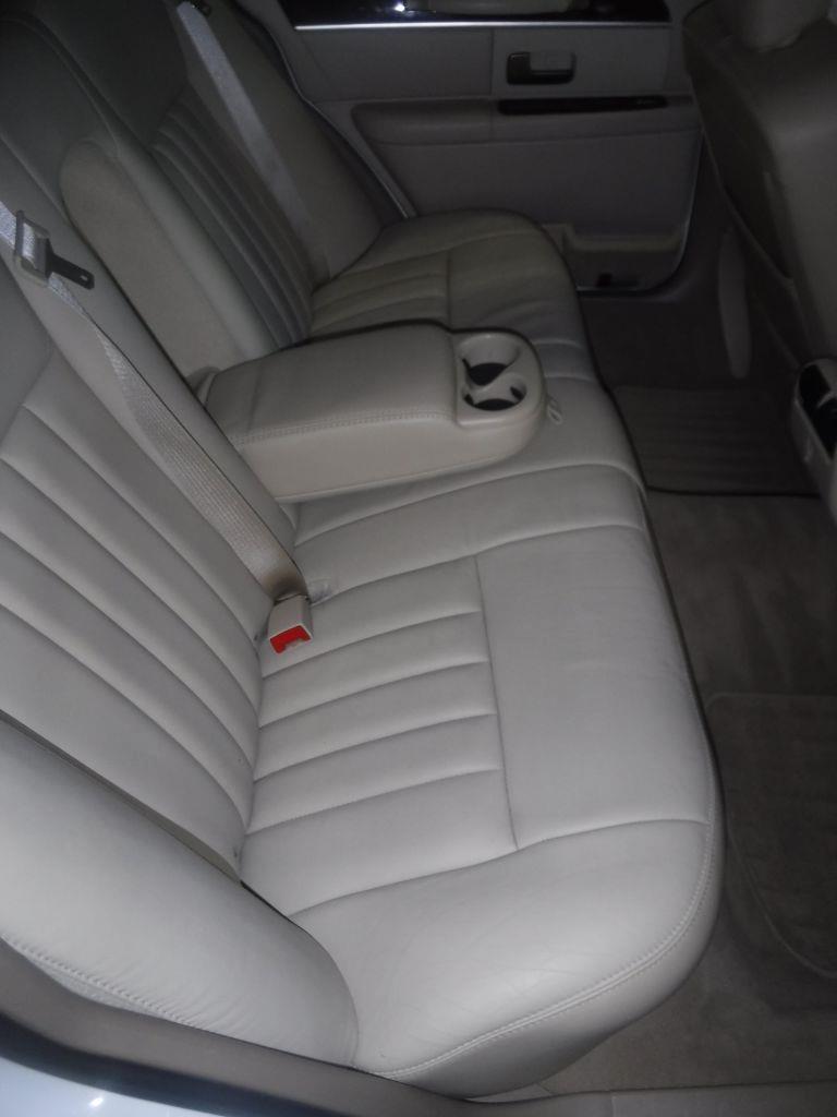 Lincoln Town Car Signature Limited 2008