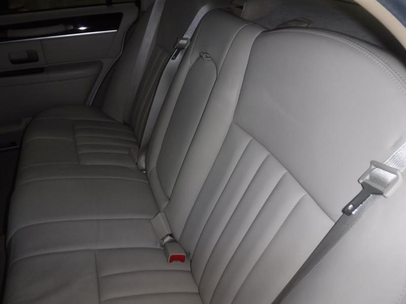 Lincoln Town Car Signature Limited 2008