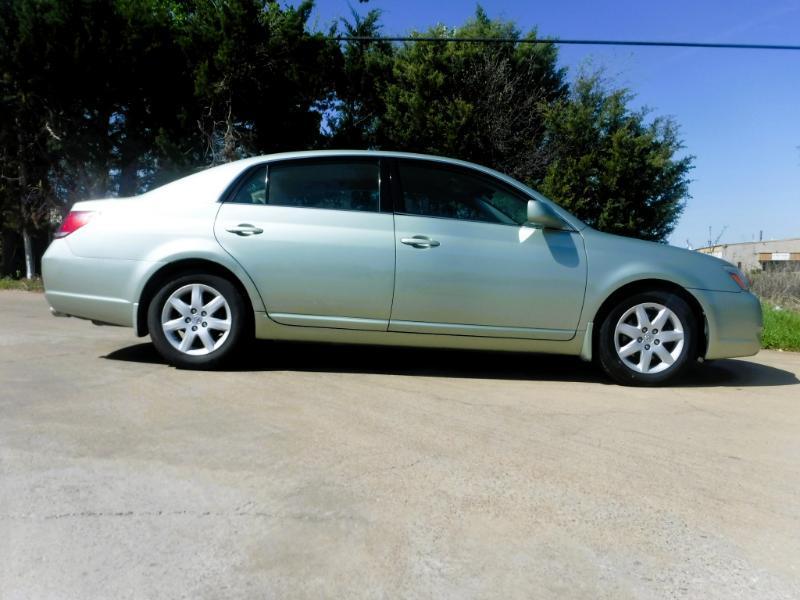 Toyota Avalon XL 2007