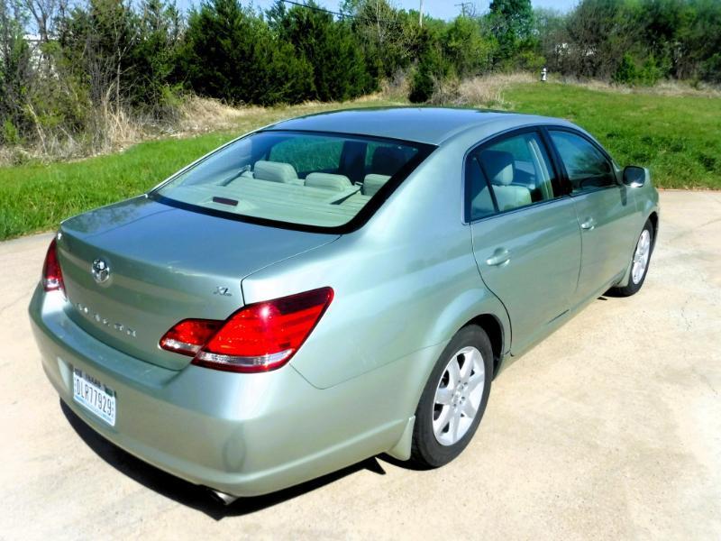 Toyota Avalon XL 2007