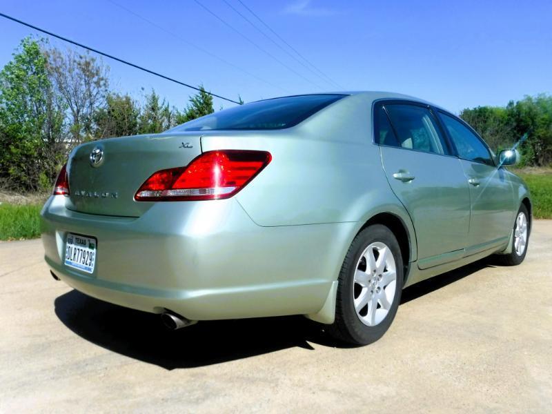 Toyota Avalon XL 2007
