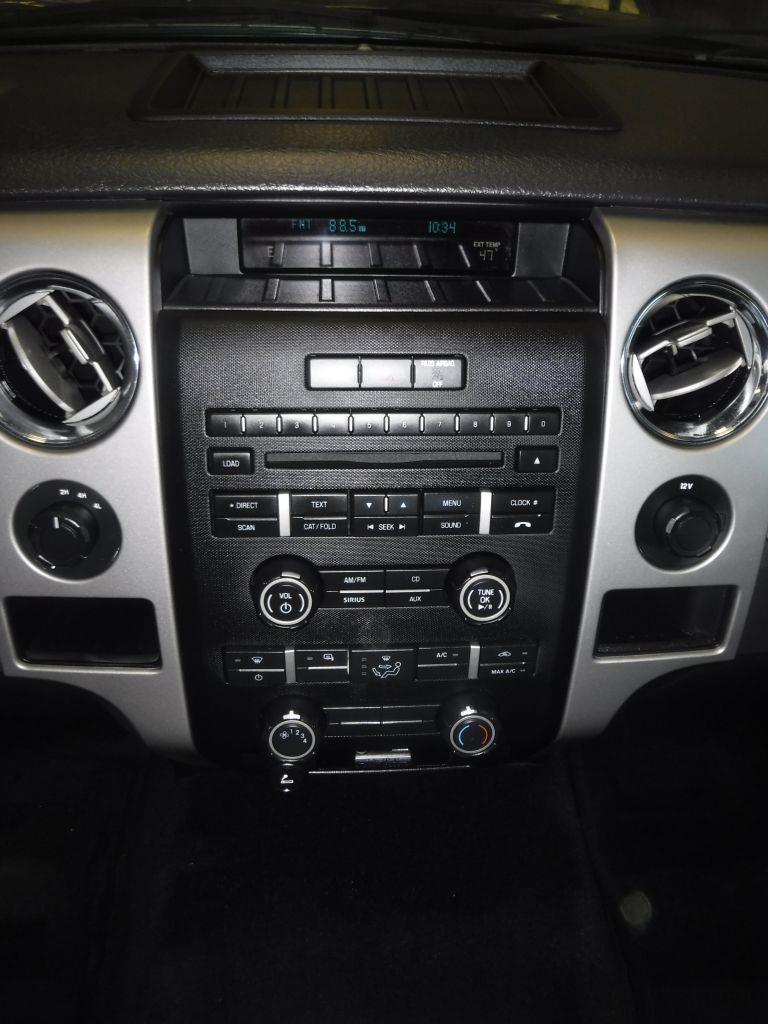 Ford F-150 XLT SuperCrew Short Box 4WD 2011