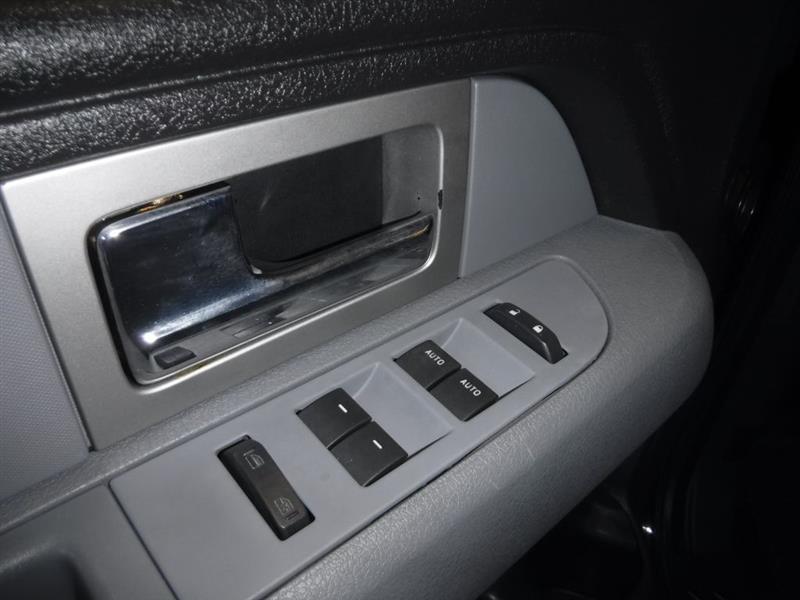 Ford F-150 XLT SuperCrew Short Box 4WD 2011