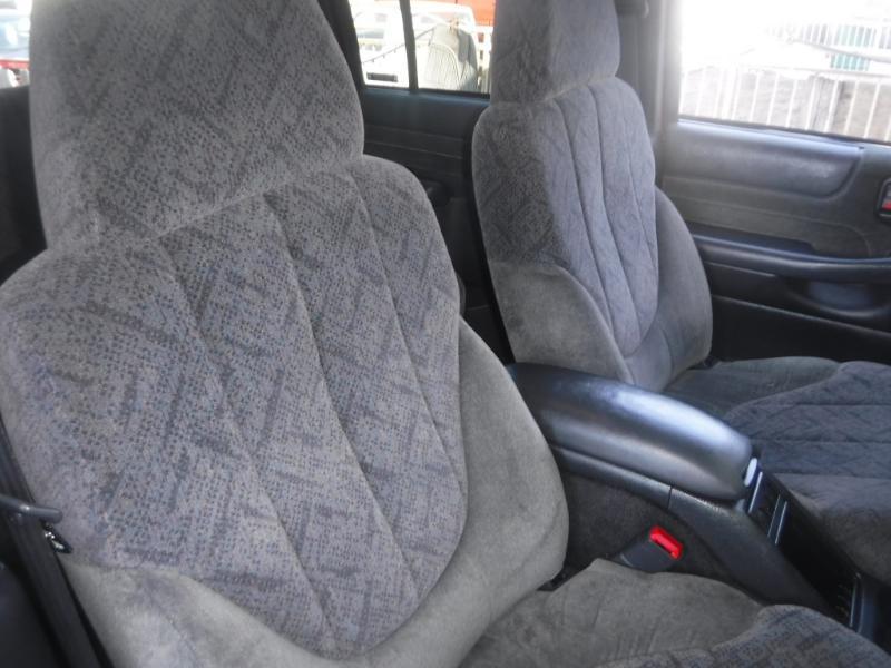 Chevrolet S10 Pickup LS Crew Cab 4WD 2002