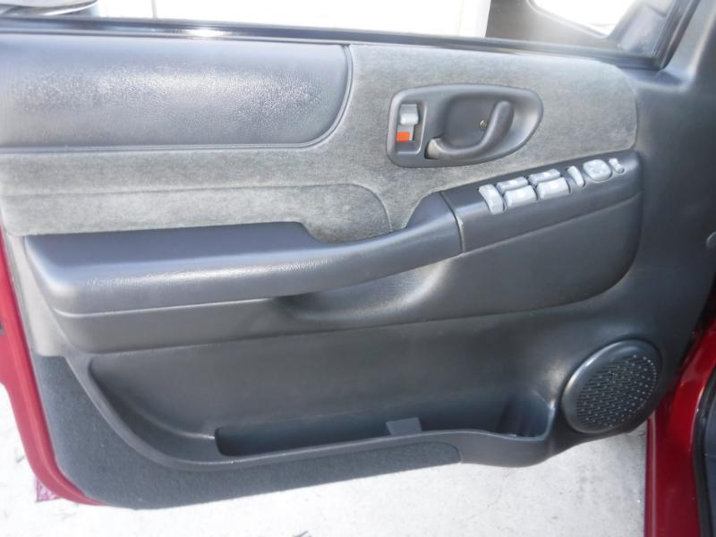 Chevrolet S10 Pickup LS Crew Cab 4WD 2002