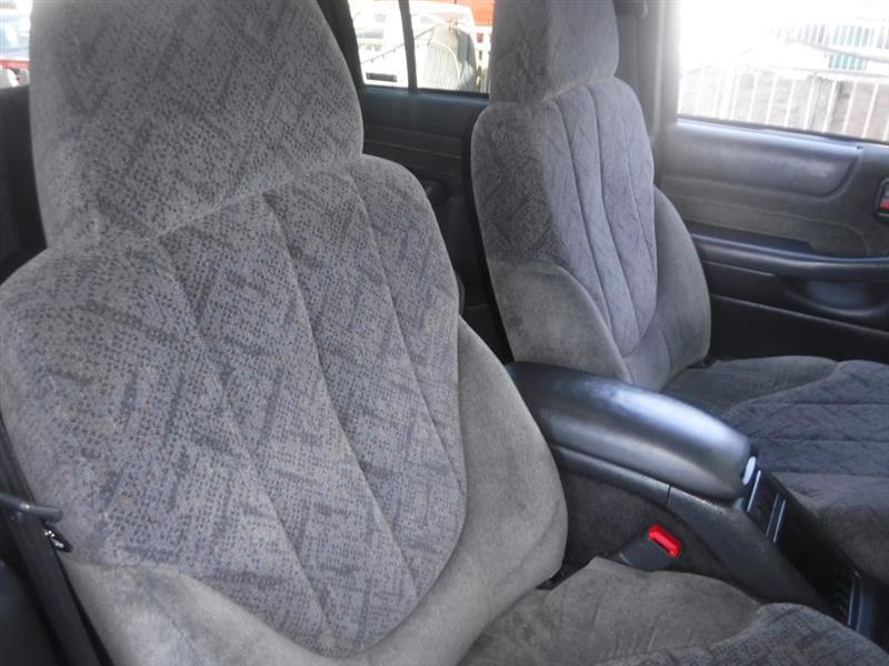 Chevrolet S10 Pickup LS Crew Cab 4WD 2002