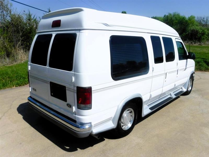Ford Econoline E150 2002