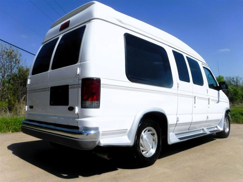 Ford Econoline E150 2002