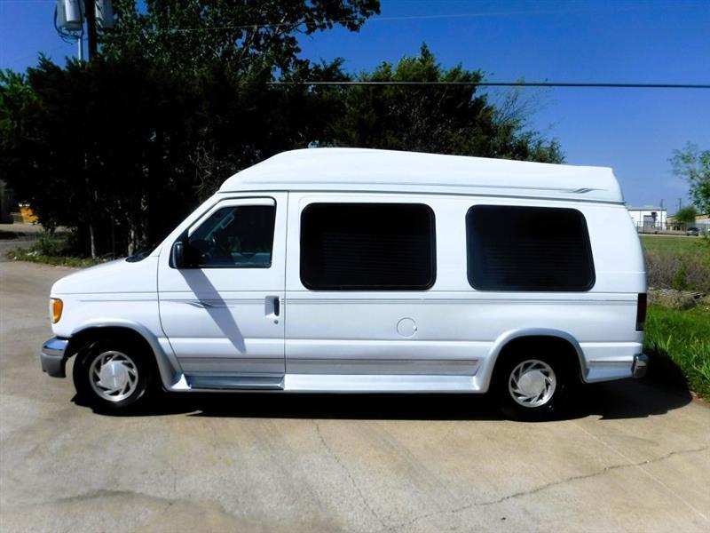 Ford Econoline E150 2002