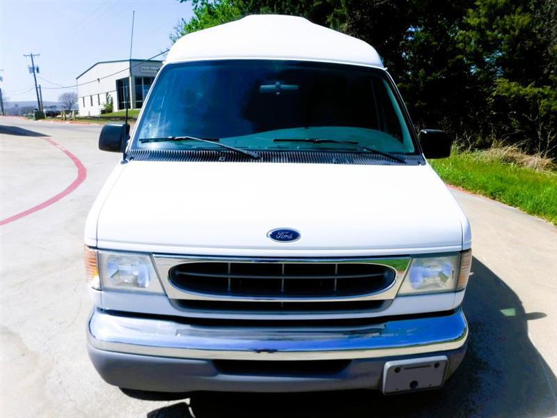 Ford Econoline E150 2002
