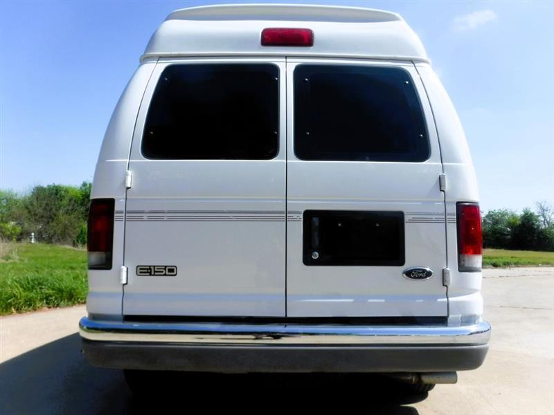 Ford Econoline E150 2002