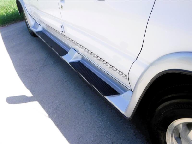 Ford Econoline E150 2002