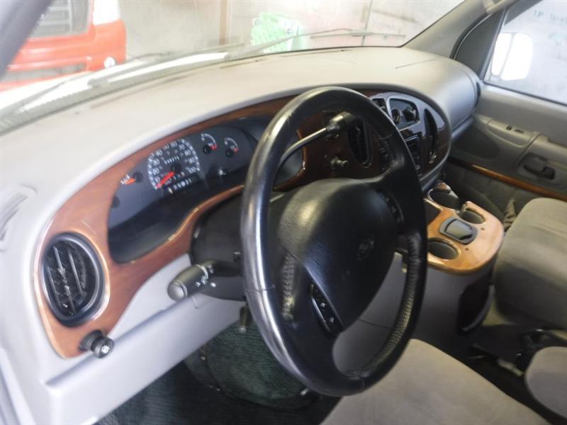 Ford Econoline E150 2002