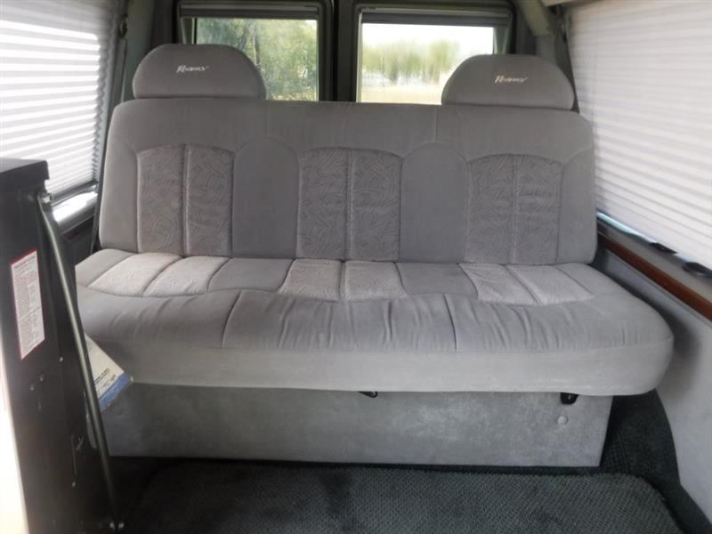 Ford Econoline E150 2002