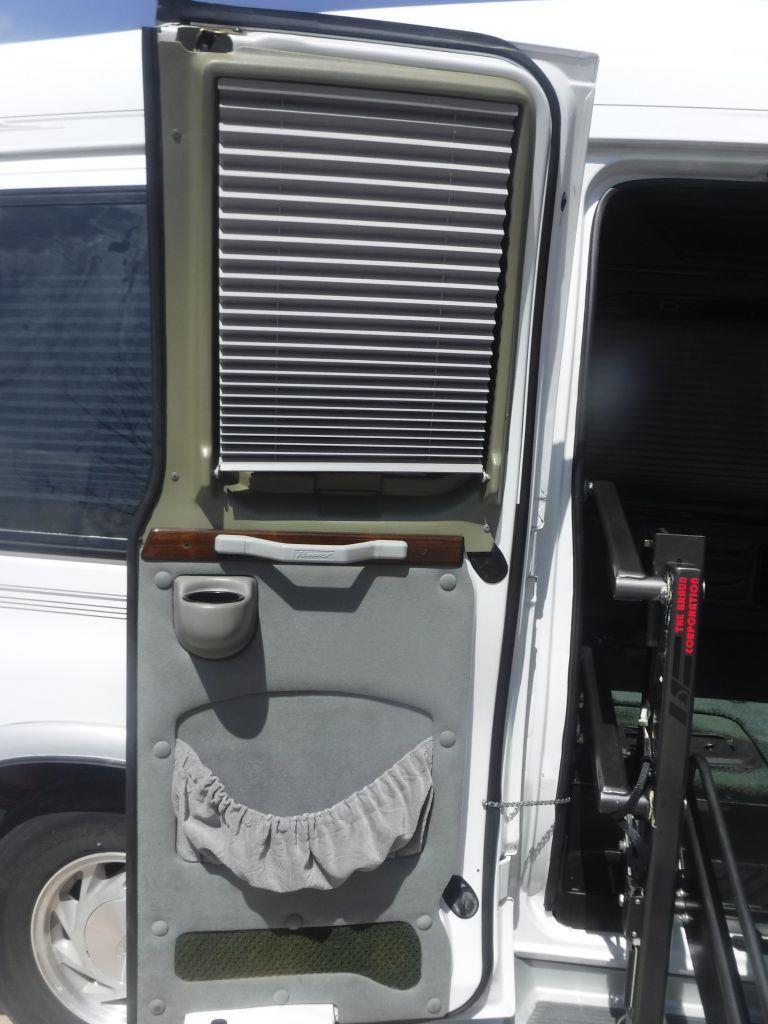 Ford Econoline E150 2002