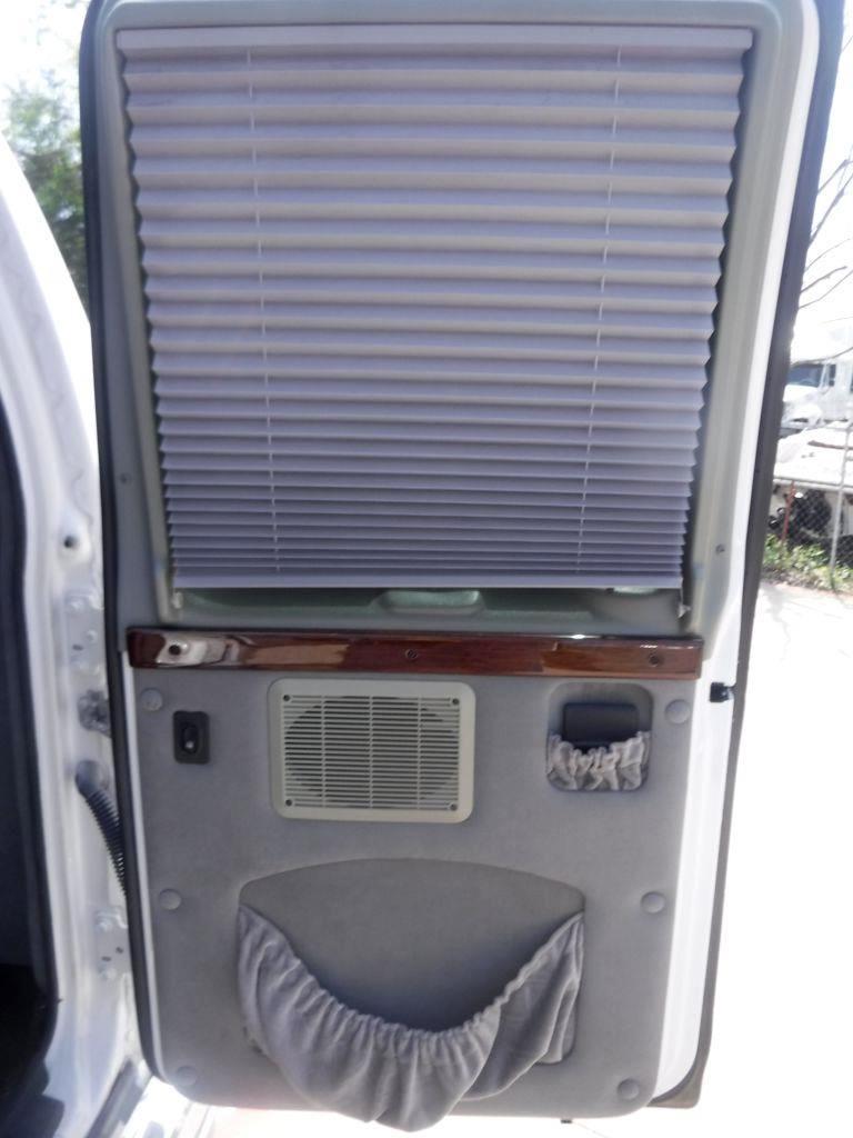 Ford Econoline E150 2002