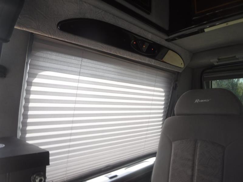 Ford Econoline E150 2002